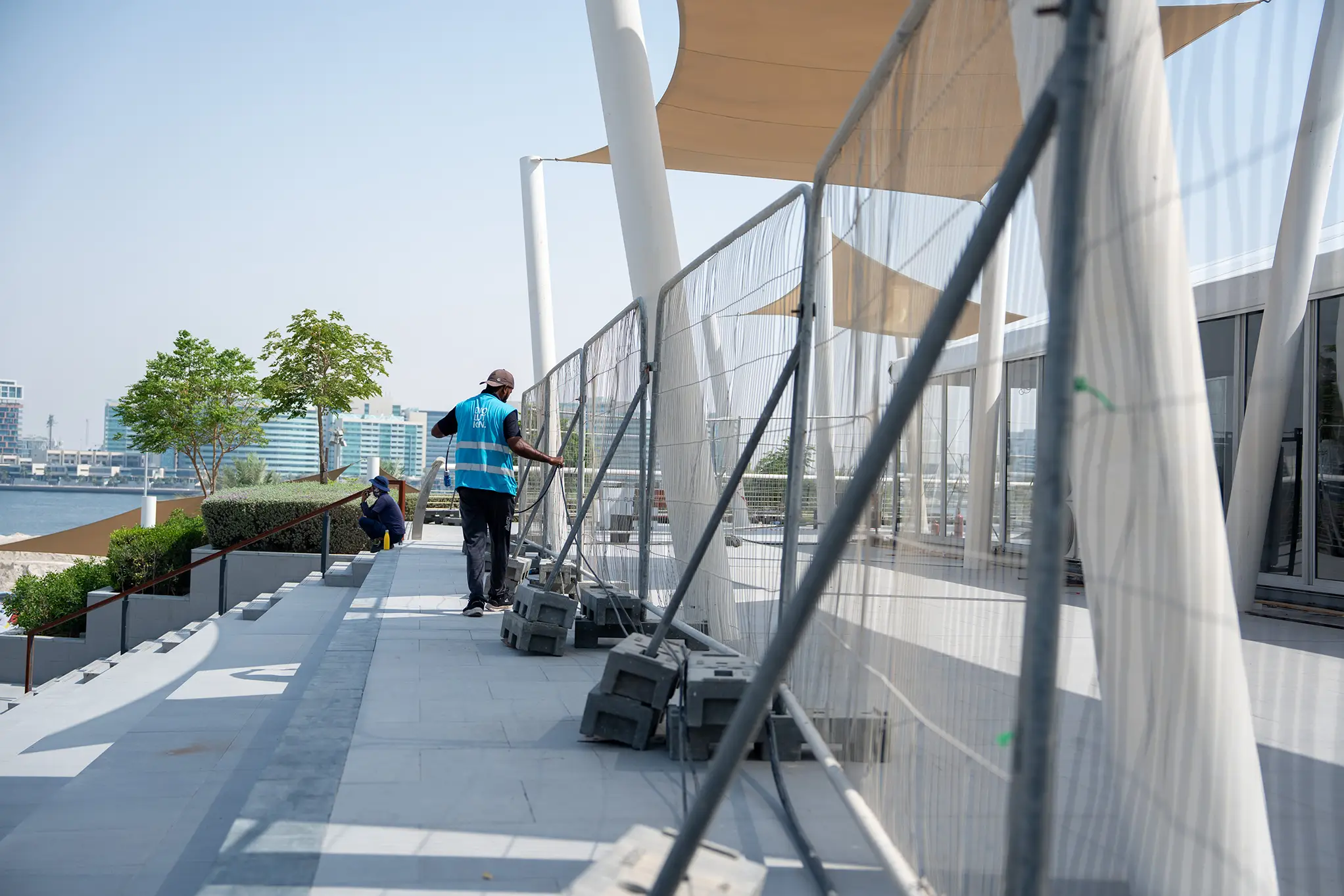 event-site-temporary-fencing-pedestrian-safety-barriers