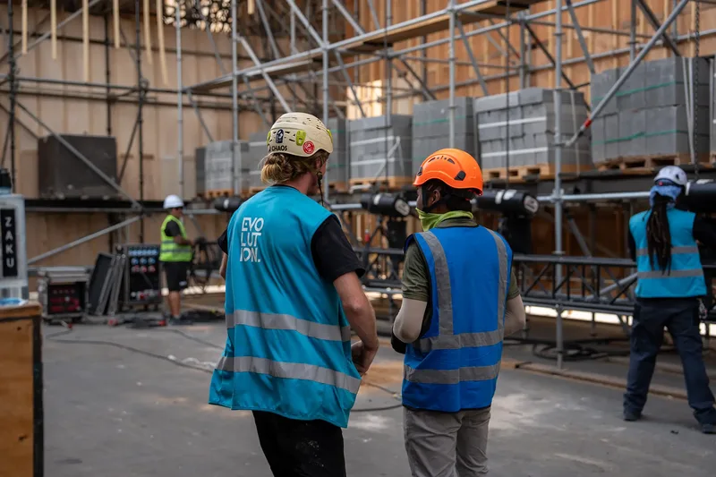 event-site-hse-safety-crew-stage-operations.webP